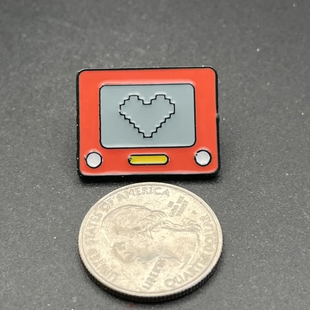 Etch A Sketch Heart Lapel Hat‎ Pin